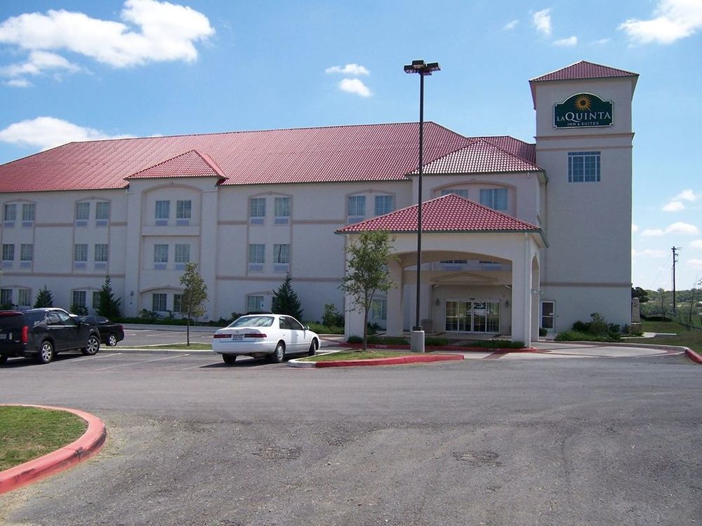 La Quinta By Wyndham Ne Long Beach/Cypress Hawaiian Gardens Exterior photo